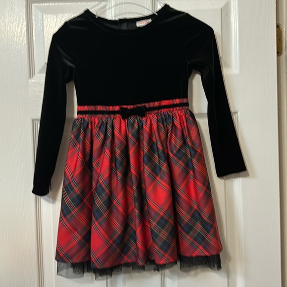 Cat & Jack Black Velvet top and Red Plaid Holiday Dress size S (6/6X). Gorgeous - Picture 1 of 8